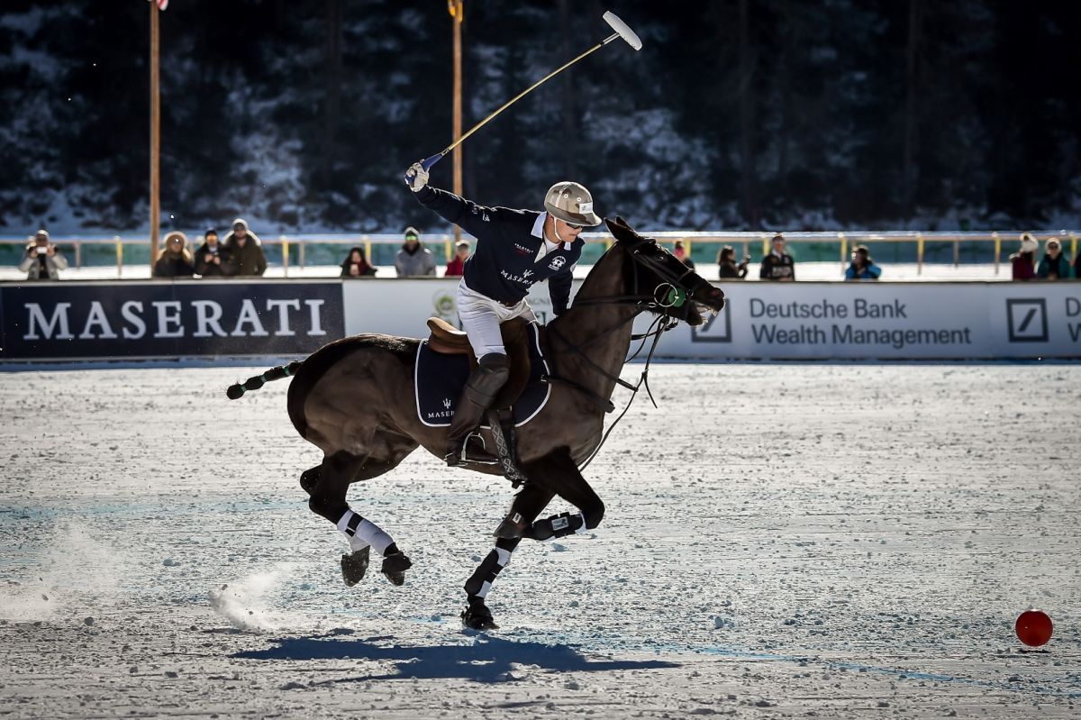 695440407TP086 Maserati Pol